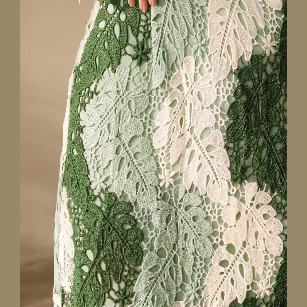 Green & White Lace Midi Skirt - Picture 2 of 7